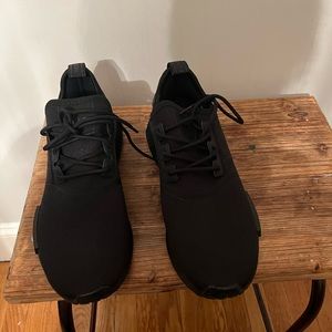 Adidas NMD Mens sneaker black NEVER WORN